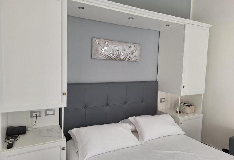 Hotel Holiday  Alla Finestrella