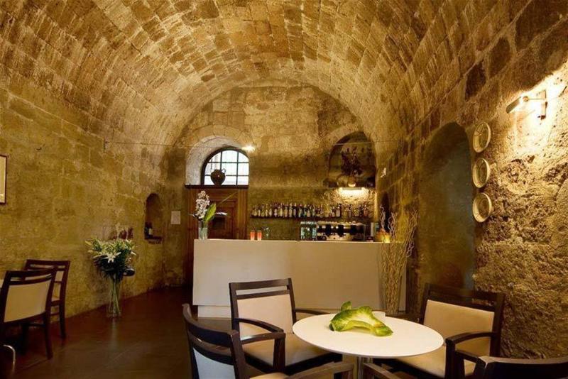 호텔 La Badia Di Orvieto