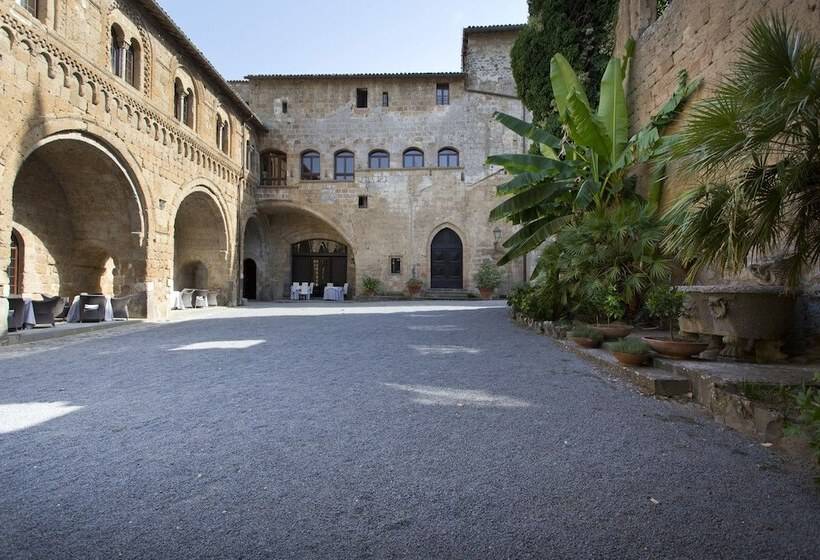 호텔 La Badia Di Orvieto