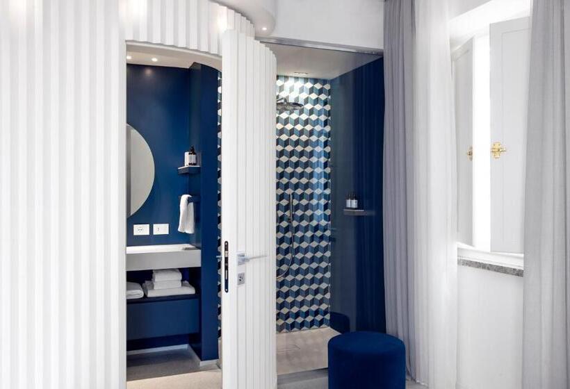 ホテル Plaza E De Russie  Relais & Chateaux