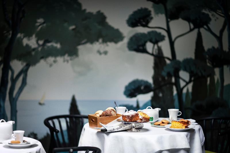 ホテル Plaza E De Russie  Relais & Chateaux