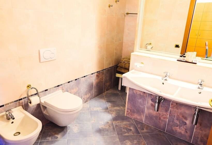 فندق Roseo Euroterme Wellness Resort