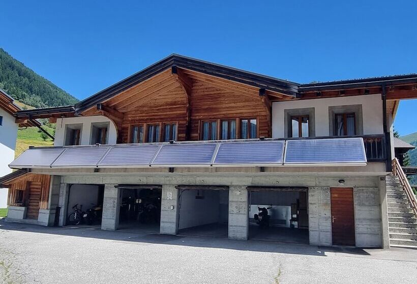 בית מלון כפרי Astoria