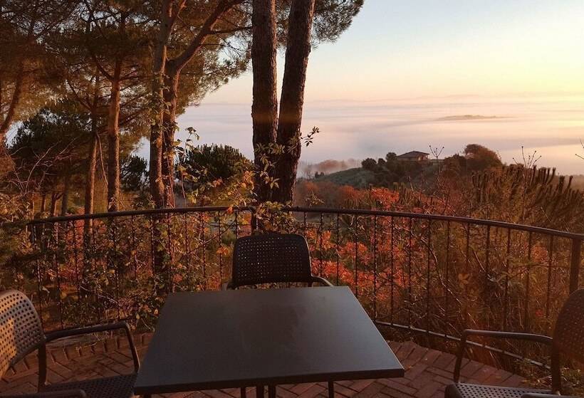 Отель Panoramic Montepulciano