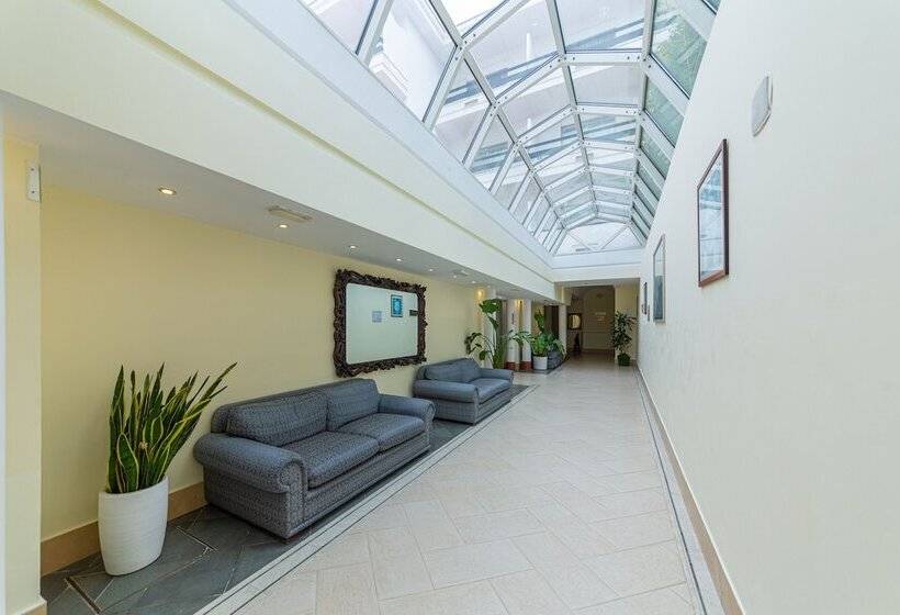 בית מלון כפרי Sakura