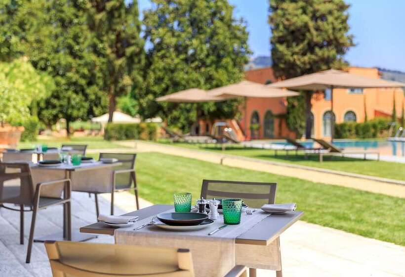 فندق Villa La Massa