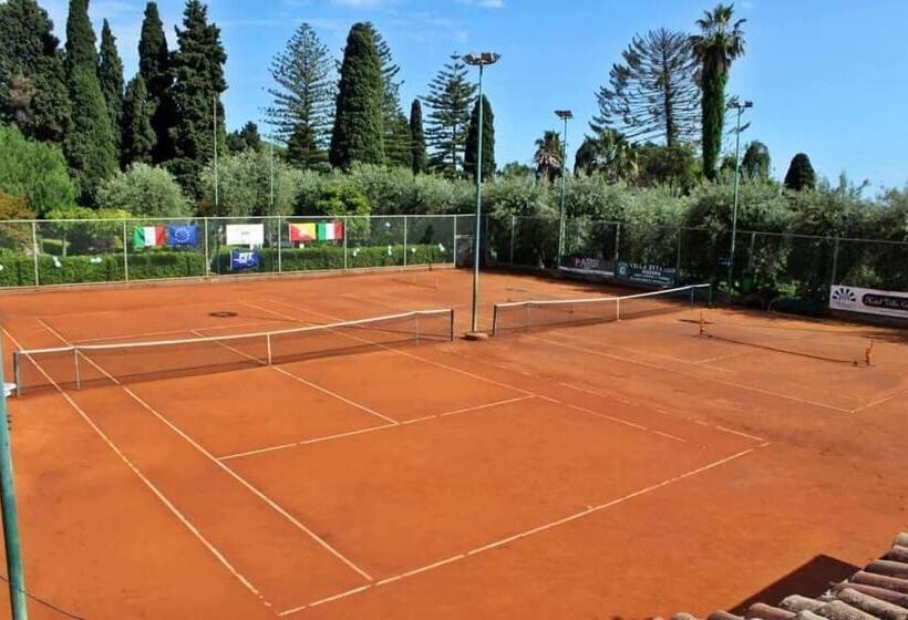 هتل Villa Schuler