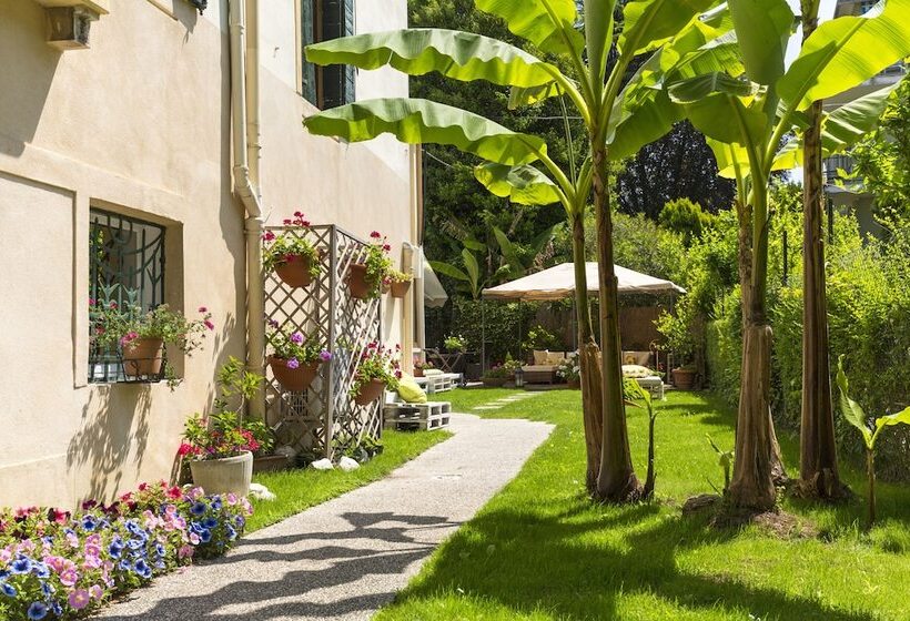 هتل Villa Stella