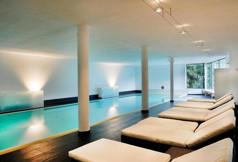 هتل Villa Tivoli