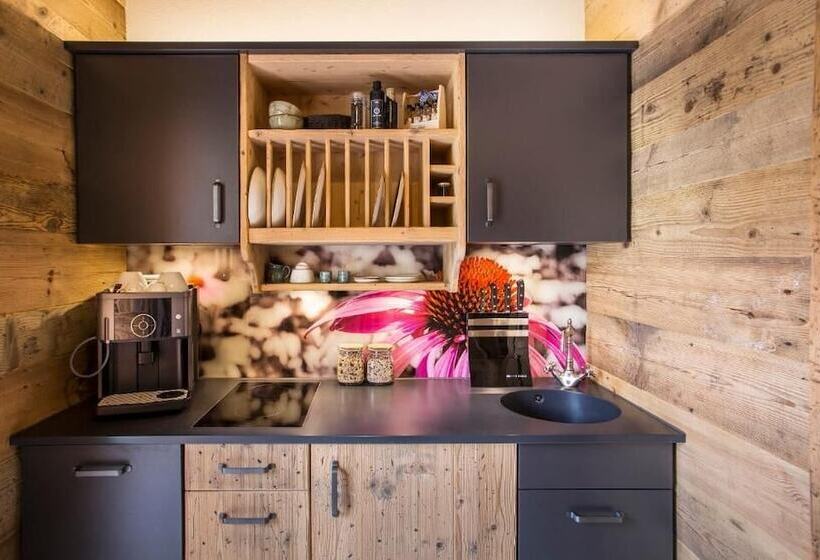 בית מלון כפרי Alpin Chalets