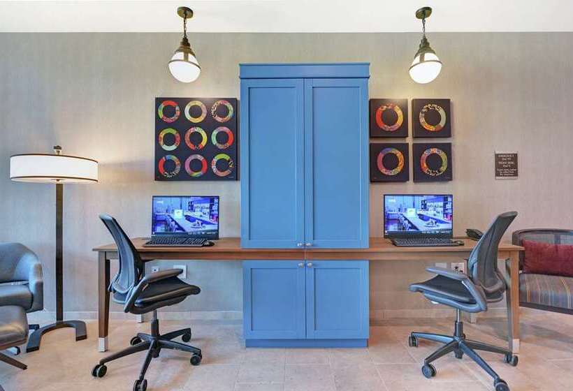 هتل Home2 Suites By Hilton Bettendorf Quad Cities