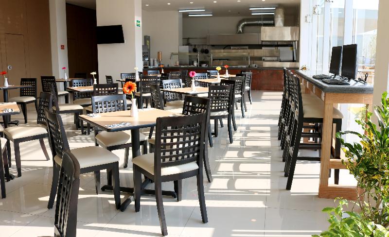فندق Misión Express San Juan Del Río