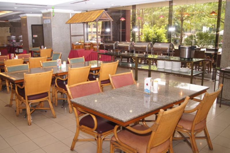 هتل Grand Continental Kuantan
