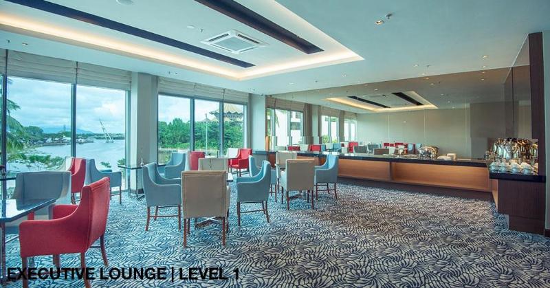 هتل Puteri Wing  Riverside Majestic
