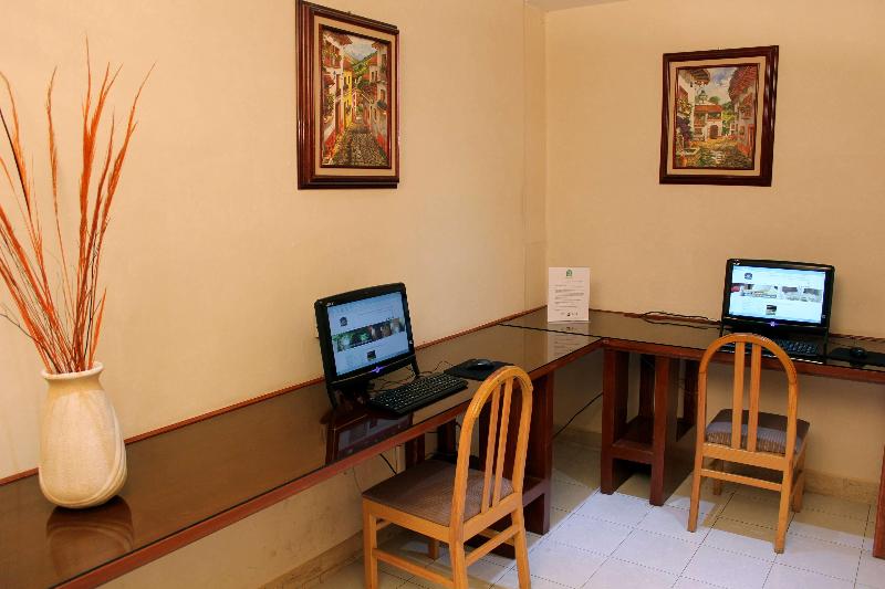 هتل Best Western Plus Plaza Florida & Tower