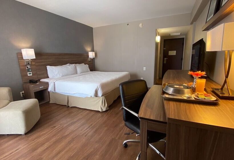 هتل Courtyard By Marriott Puebla Las Animas