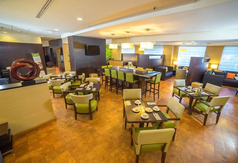 هتل Courtyard By Marriott Puebla Las Animas