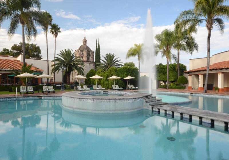 Отель Misión Grand Juriquilla