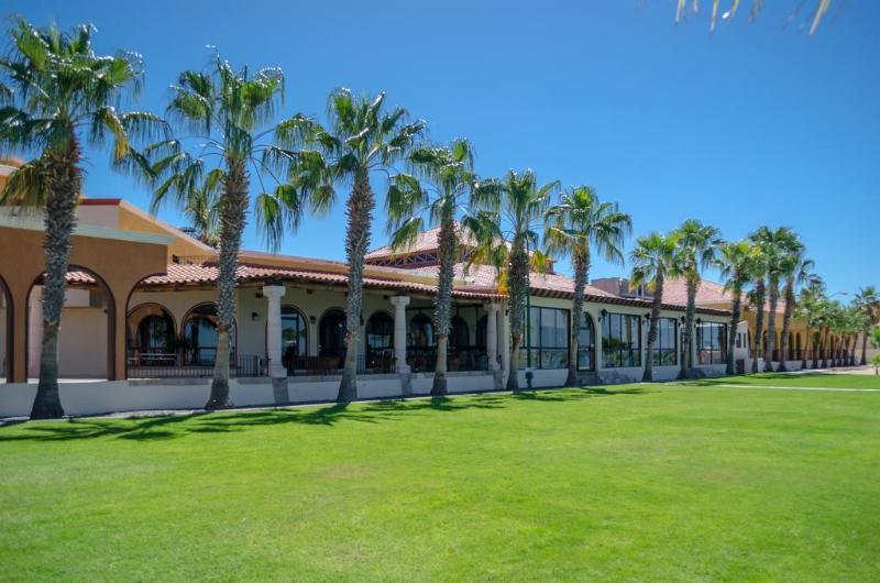 استراحتگاه Grand Plaza La Paz  And Suites