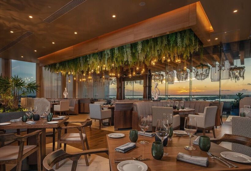 استراحتگاه Hilton Cancun Mar Caribe