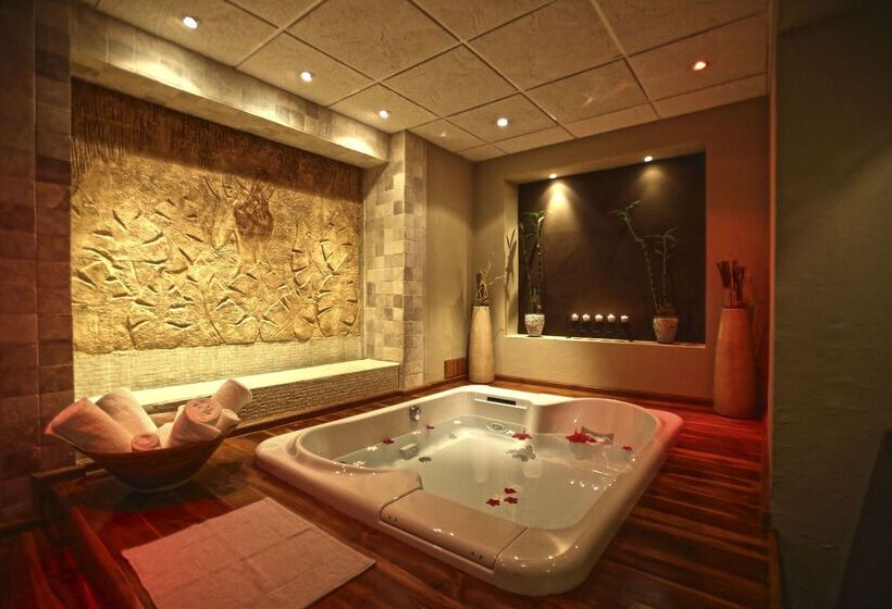 استراحتگاه Hilton Cancun Mar Caribe