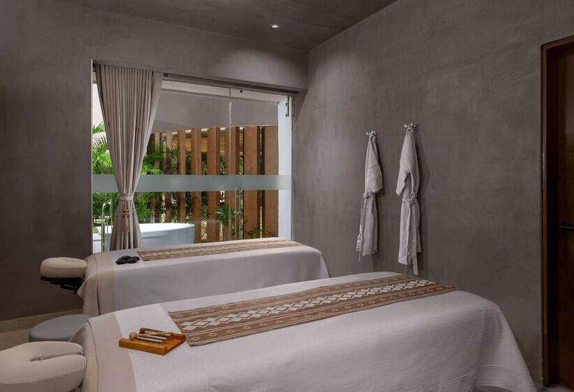 استراحتگاه Hilton Cancun Mar Caribe