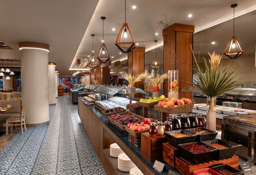 استراحتگاه Hilton Cancun Mar Caribe