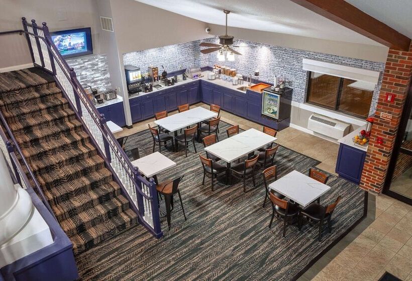 هتل Americinn By Wyndham Peoria