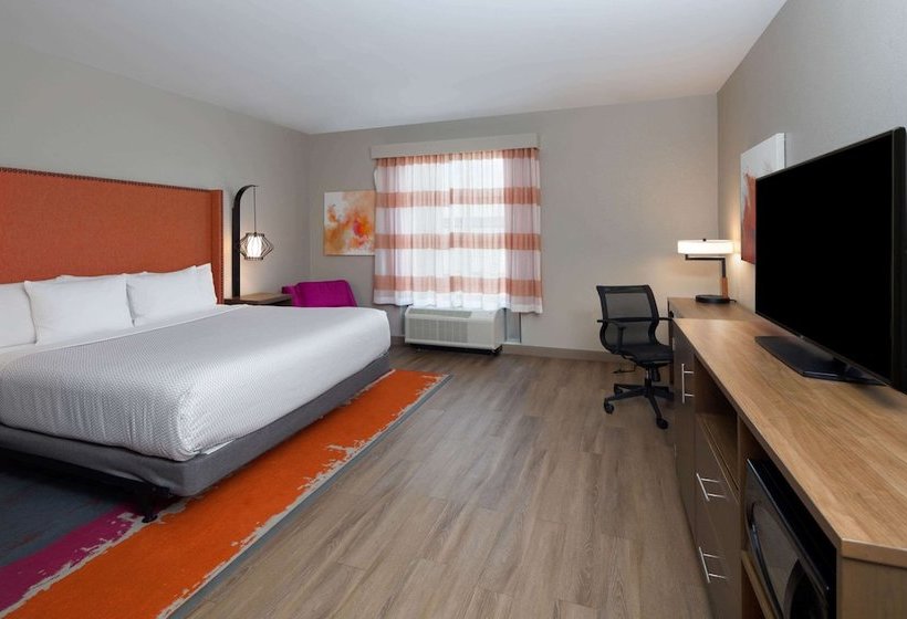 Отель La Quinta Inn & Suites By Wyndham Perry