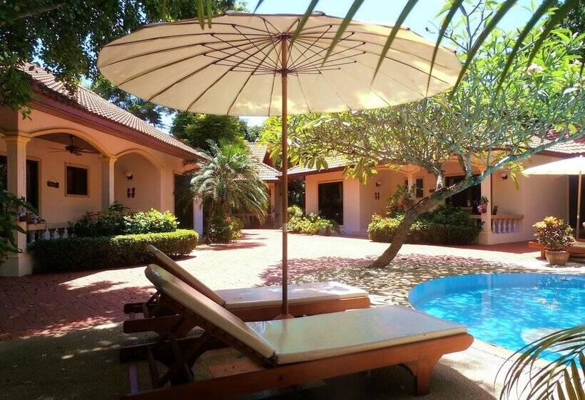 Coconut Paradise Holiday Villas