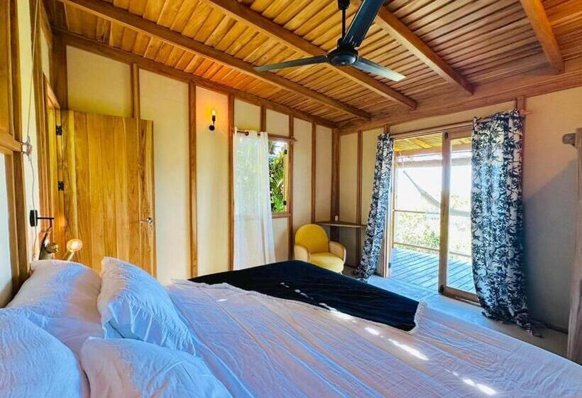 هتل Calamocha Lodge