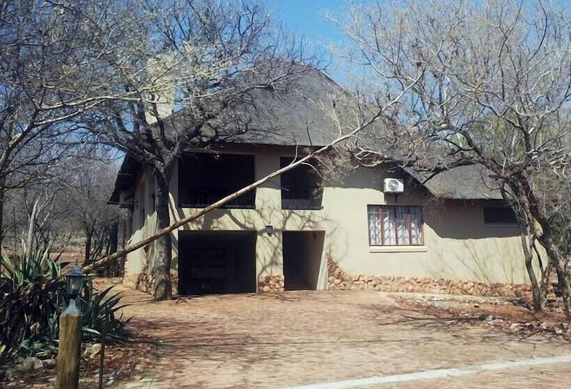 ホテル Thabaledi Game Lodge