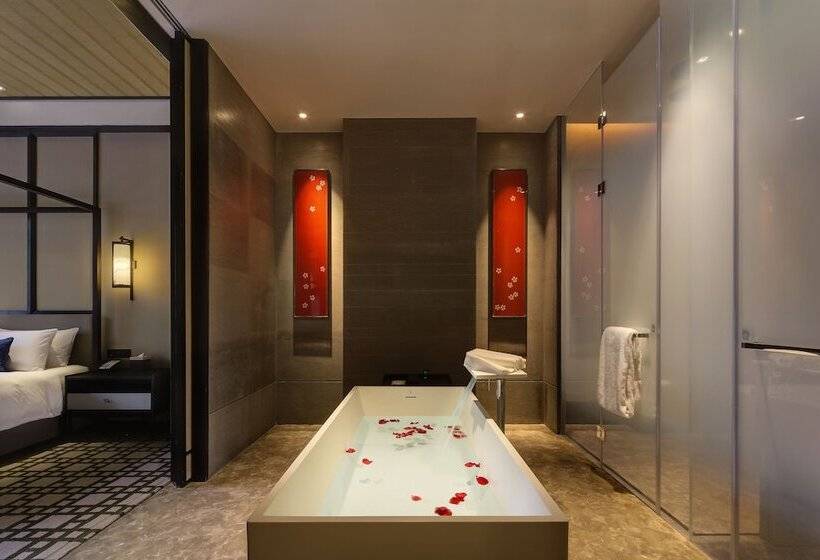 استراحتگاه Wei Retreat Tianmulake