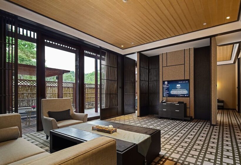 استراحتگاه Wei Retreat Tianmulake