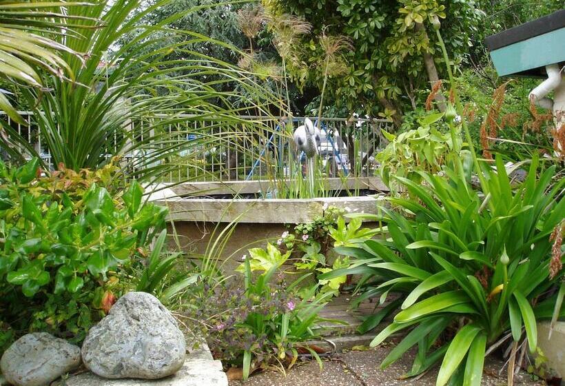 Airport Goldstar Motel