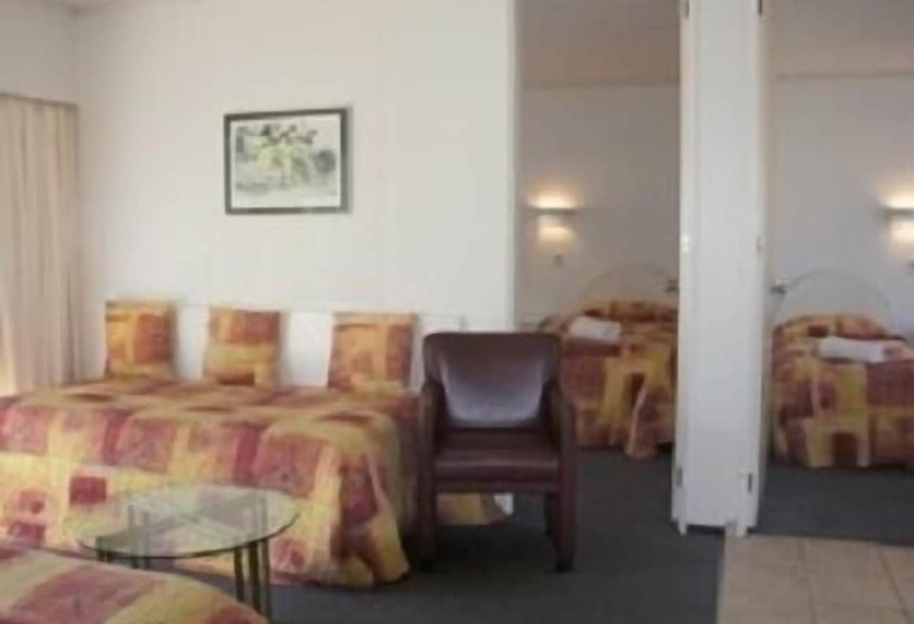 Airport Goldstar Motel