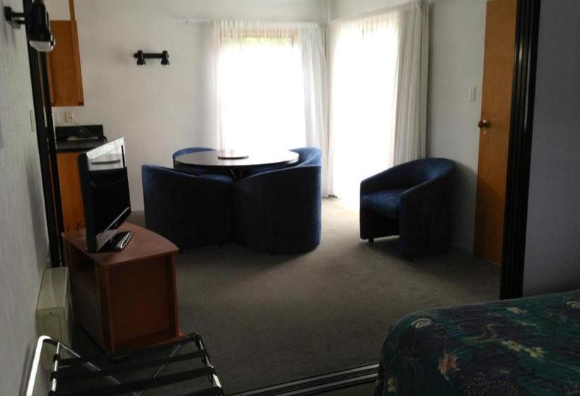 هتل Academy Motor Lodge