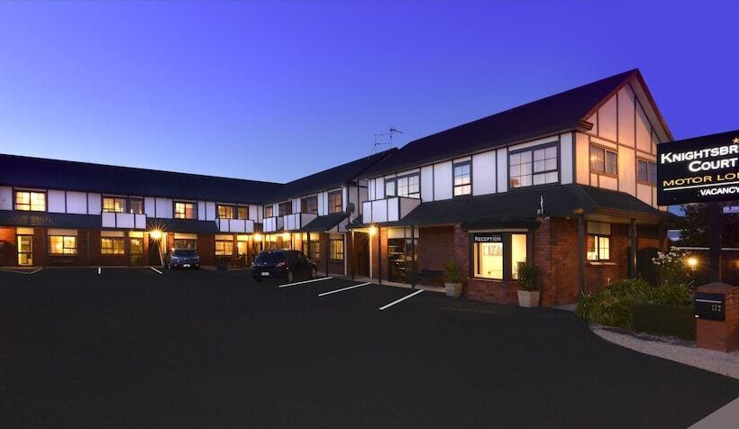 هتل Knightsbridge Court Motor Lodge