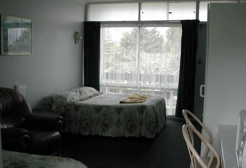 בית מלון כפרי Mt Albert Motor Inn