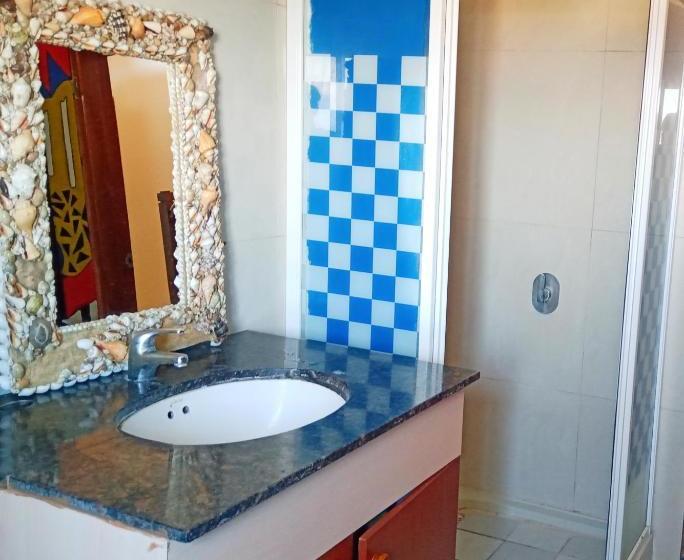 هاستل Sunrise Backpacker