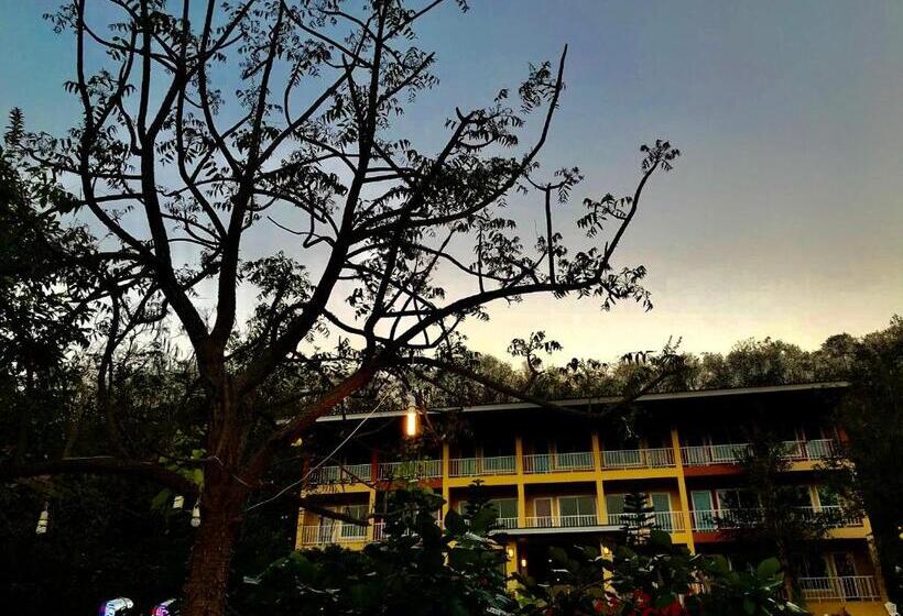 ホテル Baan Suan Rojjana