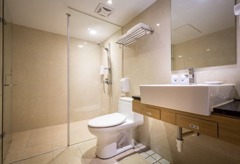 هتل Country Garden