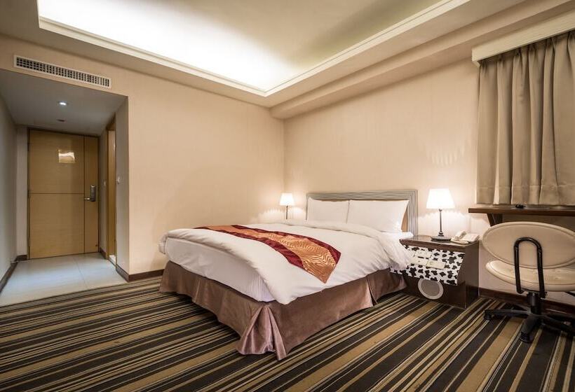 هتل Country Garden