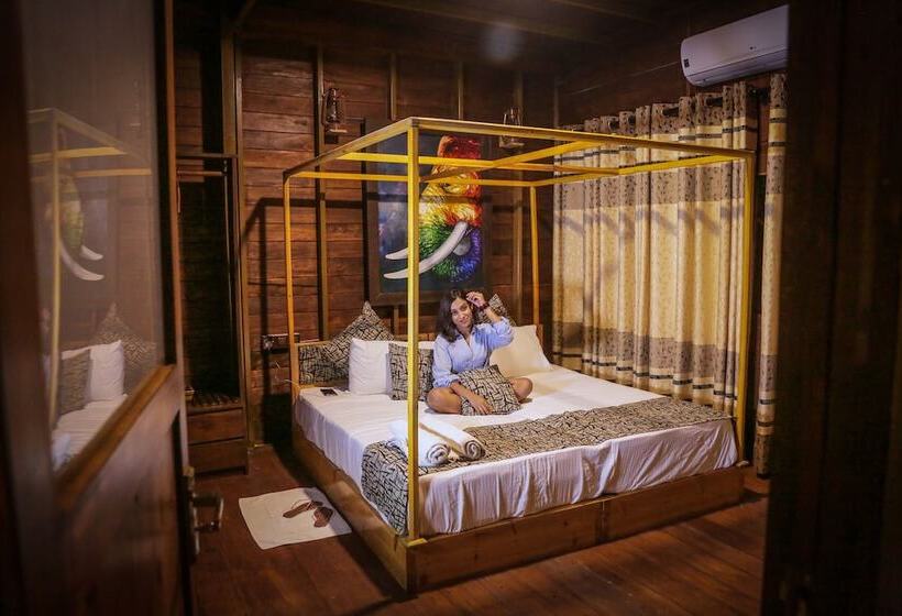 ホテル Leopard Nest   Glamping In Yala
