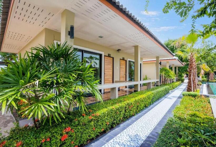 هتل Tontan Resort Chaam