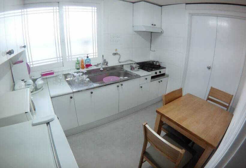 旅馆 Lux Guesthouse