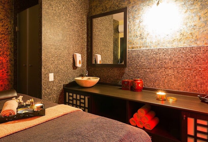 Bliss Hotel & Spa