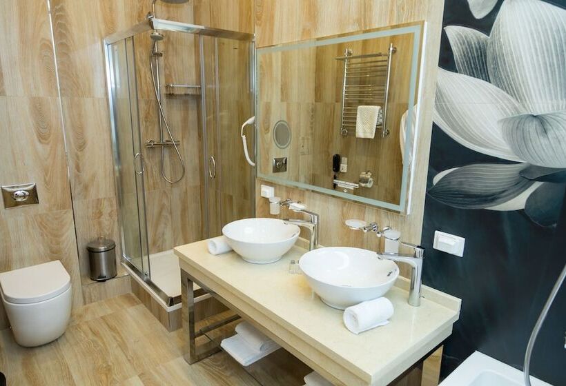 Bliss Hotel & Spa