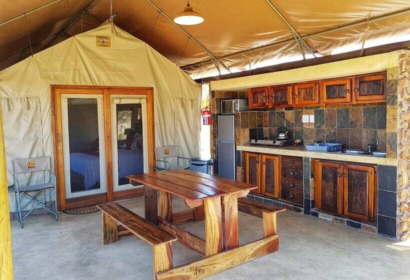 בית מלון כפרי Ouklip Game Lodge