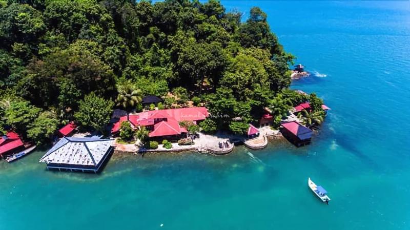 هتل The Jemuruk Island Resort